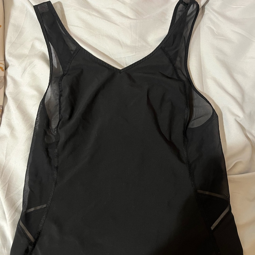 Lululemon black tank top mesh